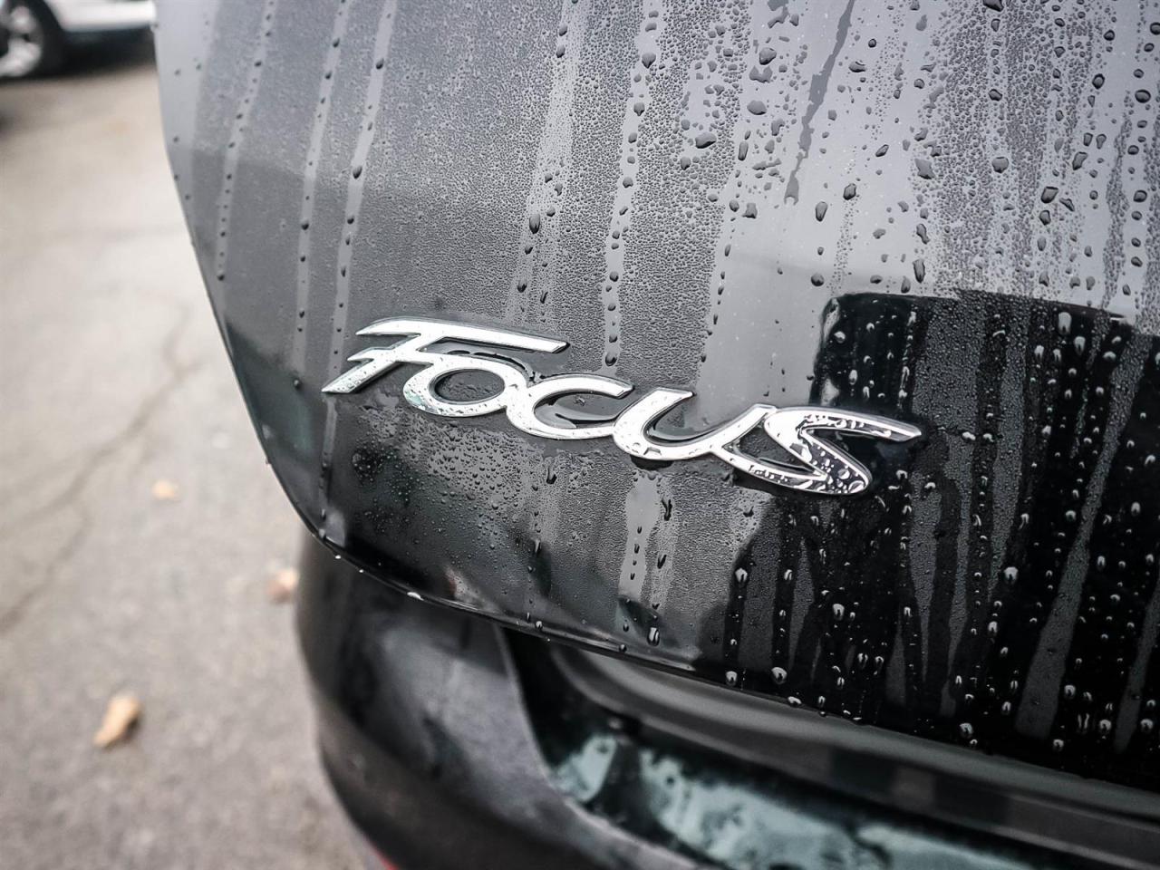 2016 Ford Focus TITANIUM| NAV| ROOF| LEATHER| WINTER PCK| 2.0L Photo