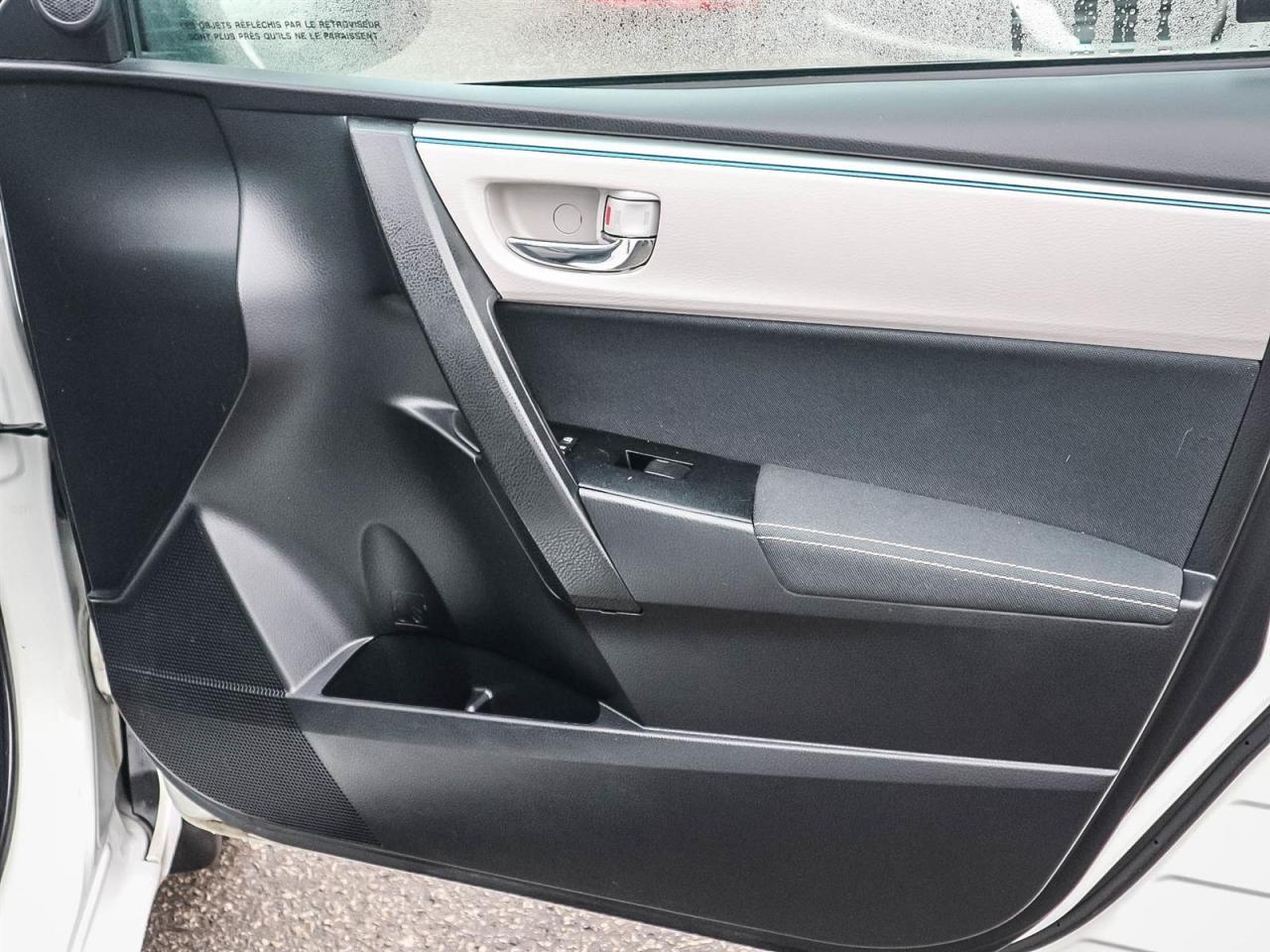 2016 Toyota Corolla LE| HEATED SEATS| BLUETOOTH| TOUCH SCREEN Photo