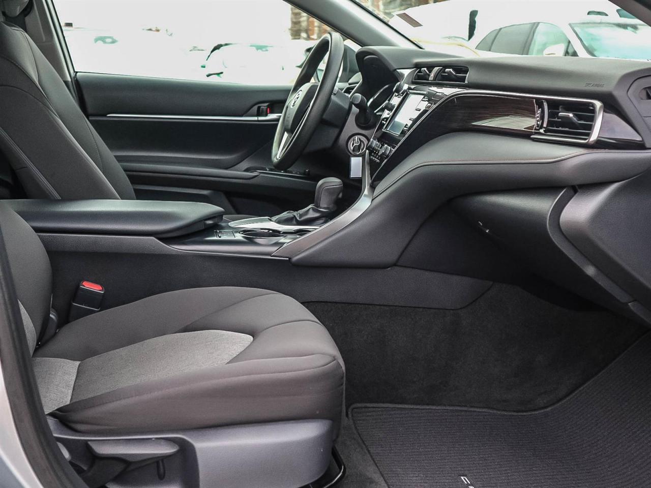 2019 Toyota Camry LE| HEATED SEATS| TOUCH SCREEN| APPLE CARPLAY Photo