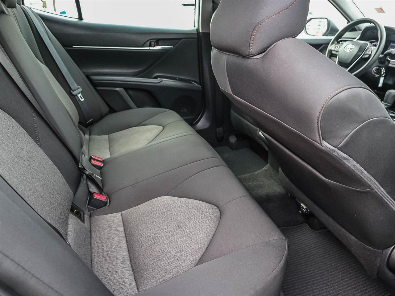 2019 Toyota Camry LE| HEATED SEATS| TOUCH SCREEN| APPLE CARPLAY Photo