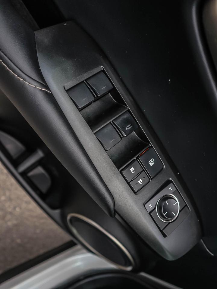 2017 Lexus NX 200t AWD| LEATHER|ROOF|HEAT/COOL SEATS| LOADED Photo