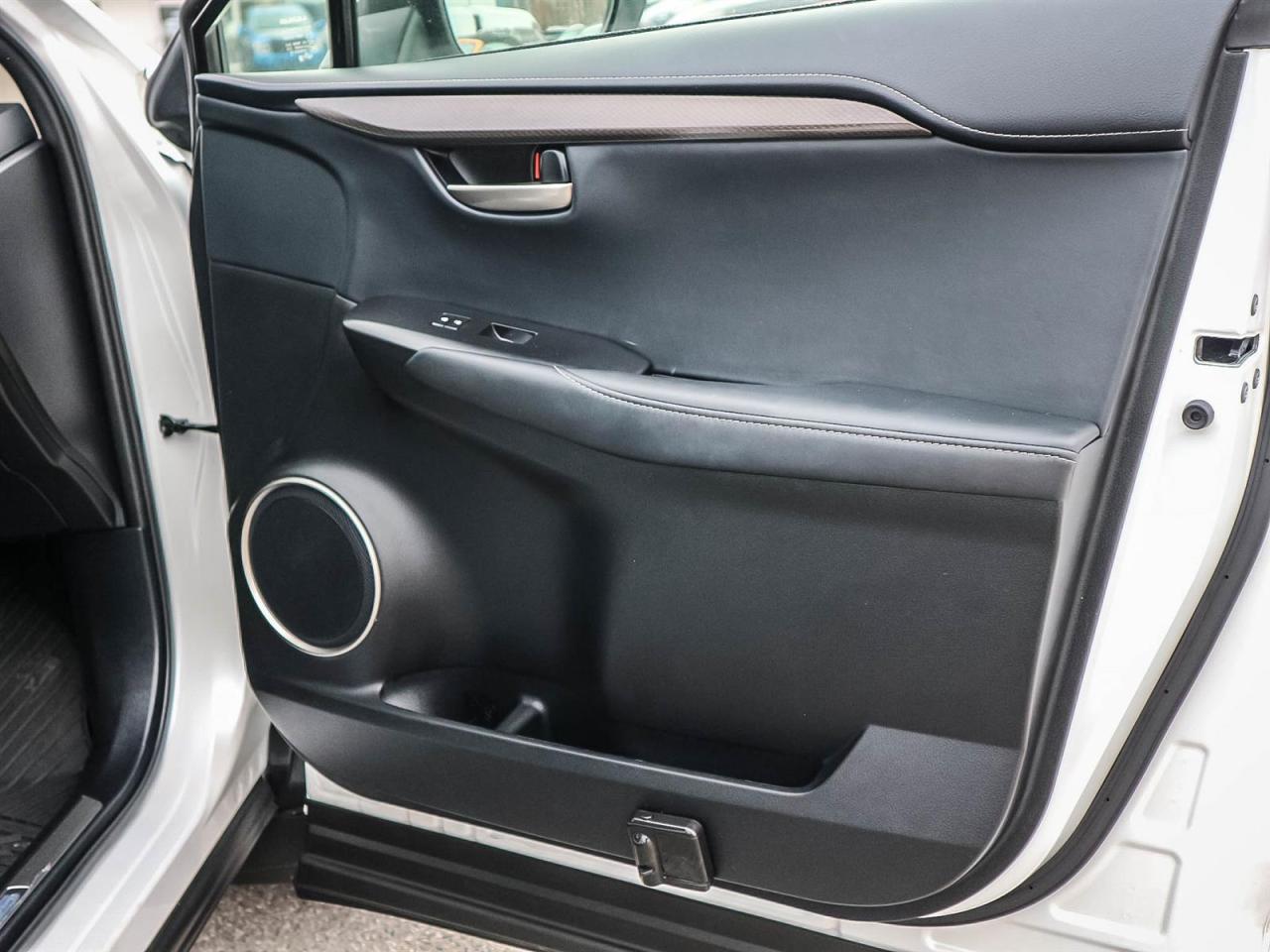 2017 Lexus NX 200t AWD| LEATHER|ROOF|HEAT/COOL SEATS| LOADED Photo