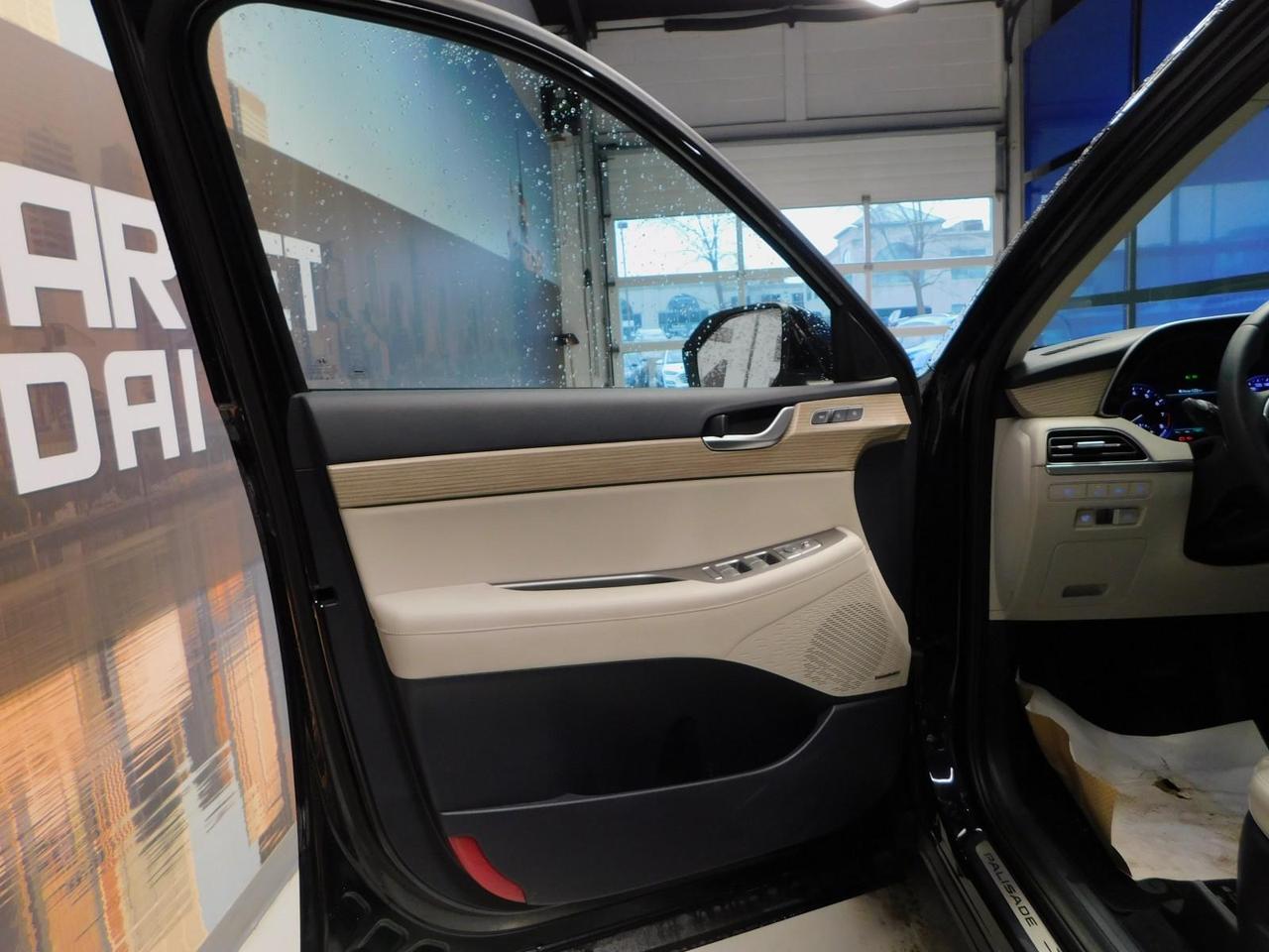 2020 Hyundai PALISADE Luxury DEMO SPECIAL Photo