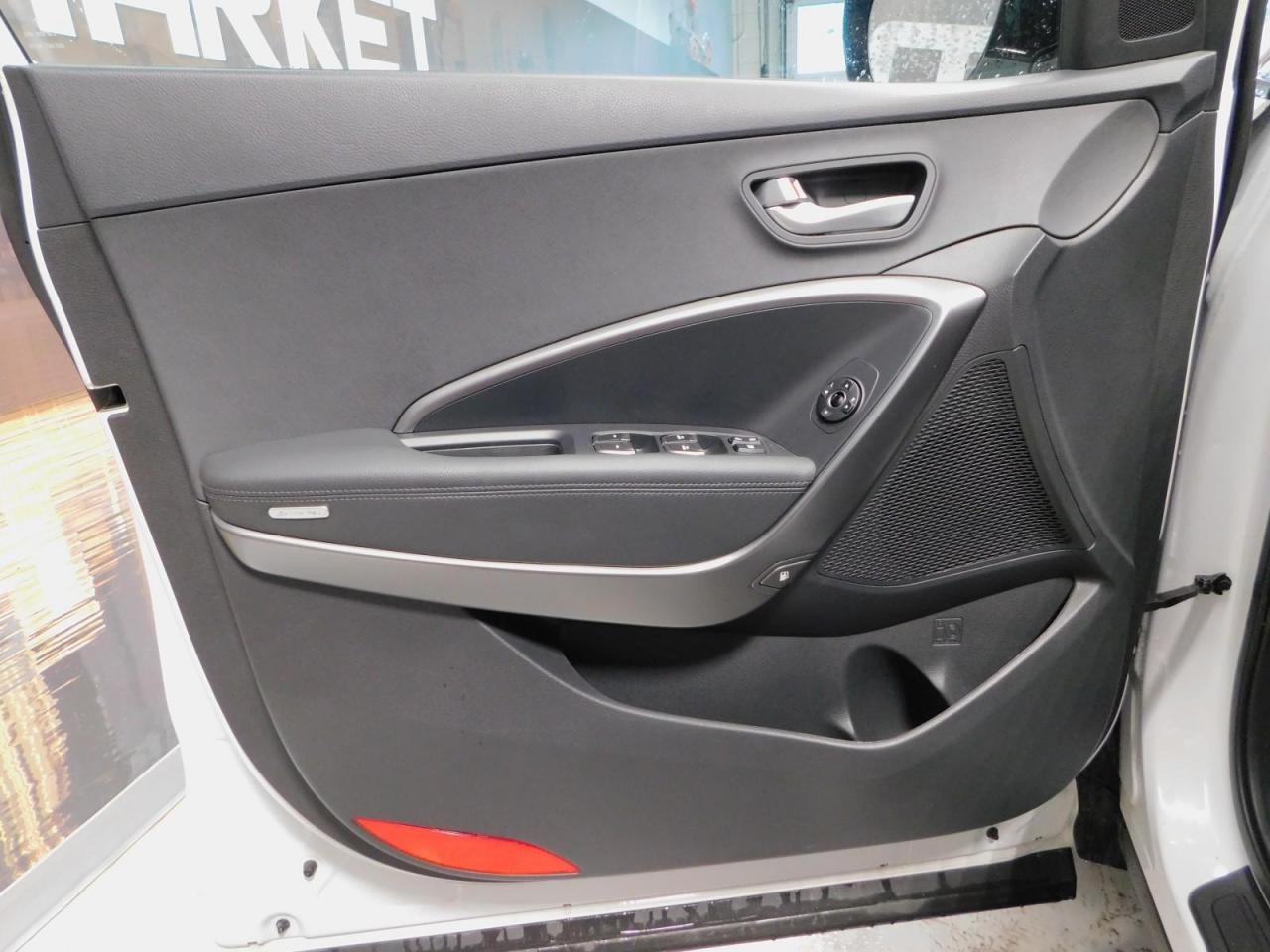 2017 Hyundai Santa Fe SPORT PREMIUM Photo