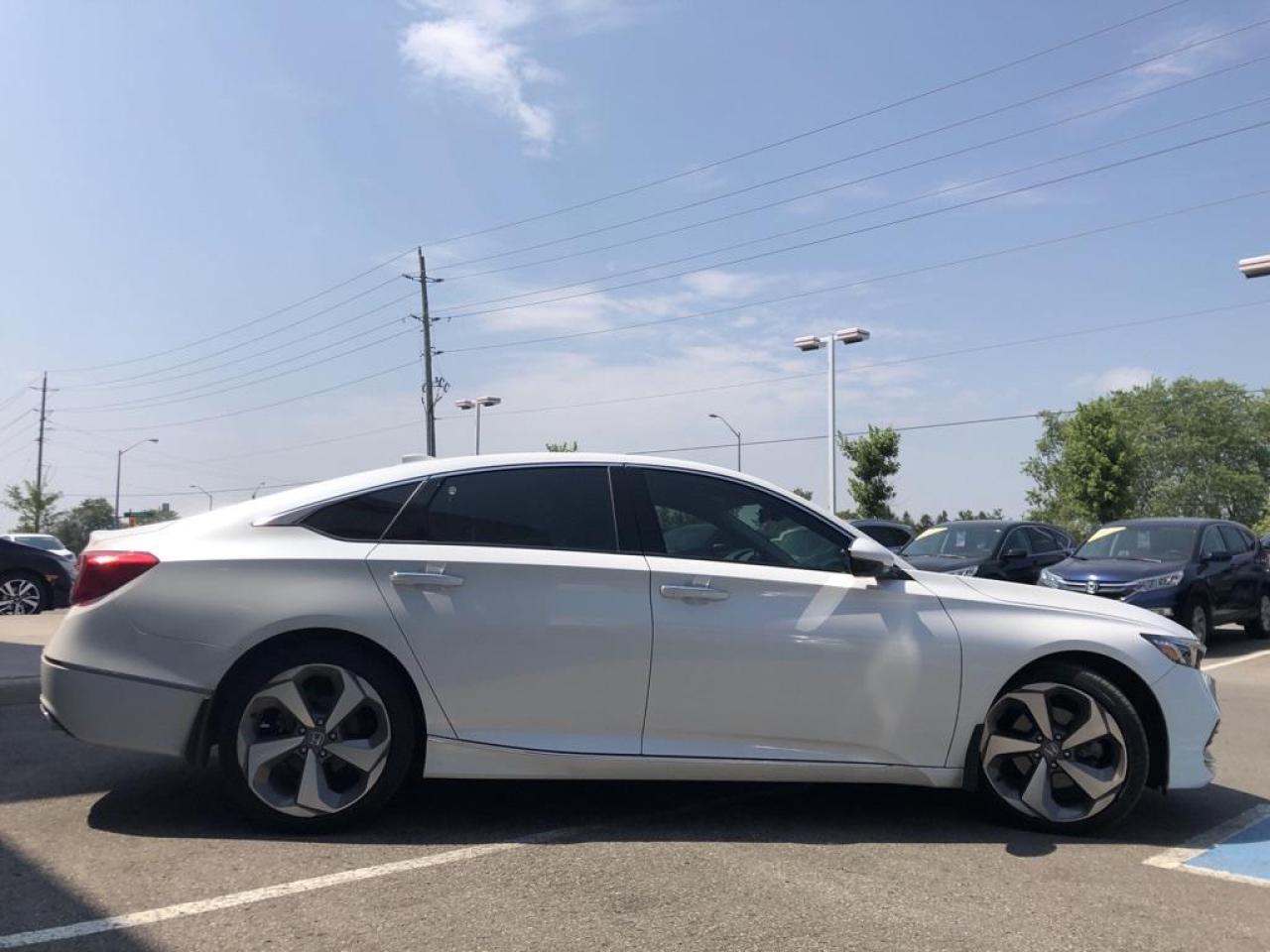 2020 Honda Accord Touring 2.0T Photo