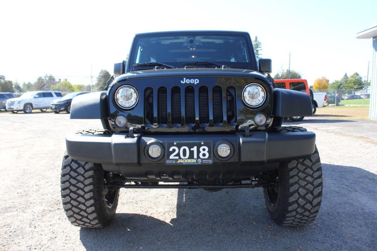 2018 Jeep Wrangler SPORT Photo2