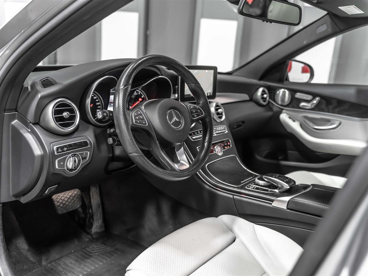 2016 Mercedes-Benz C 300 C 300|AMG Night Package|Burmester Sound|360 Camera|Accident Free Photo