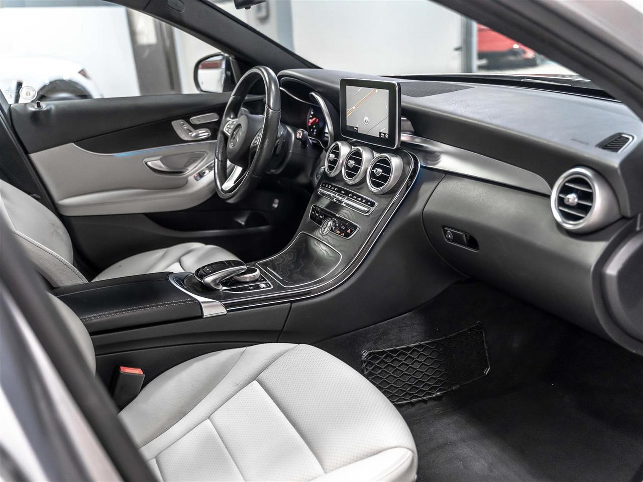 2016 Mercedes-Benz C 300 C 300|AMG Night Package|Burmester Sound|360 Camera|Accident Free Photo