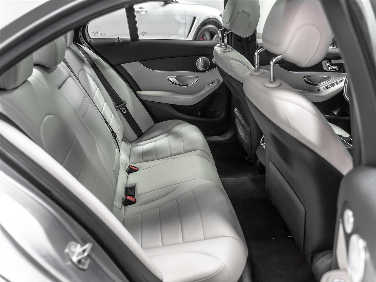 2016 Mercedes-Benz C 300 C 300|AMG Night Package|Burmester Sound|360 Camera|Accident Free Photo