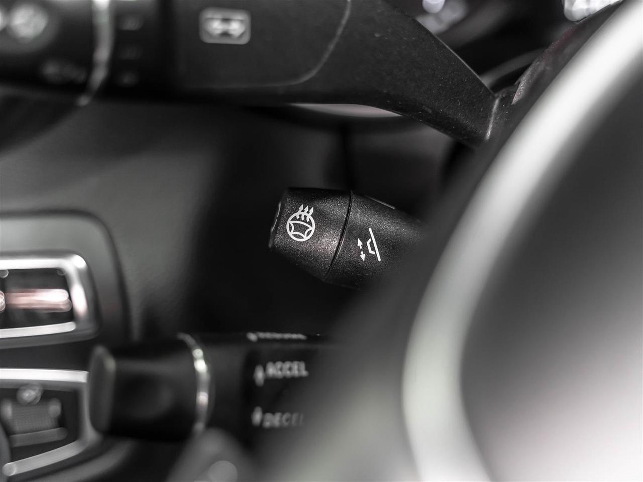 2016 Mercedes-Benz C 300 C 300|AMG Night Package|Burmester Sound|360 Camera|Accident Free Photo