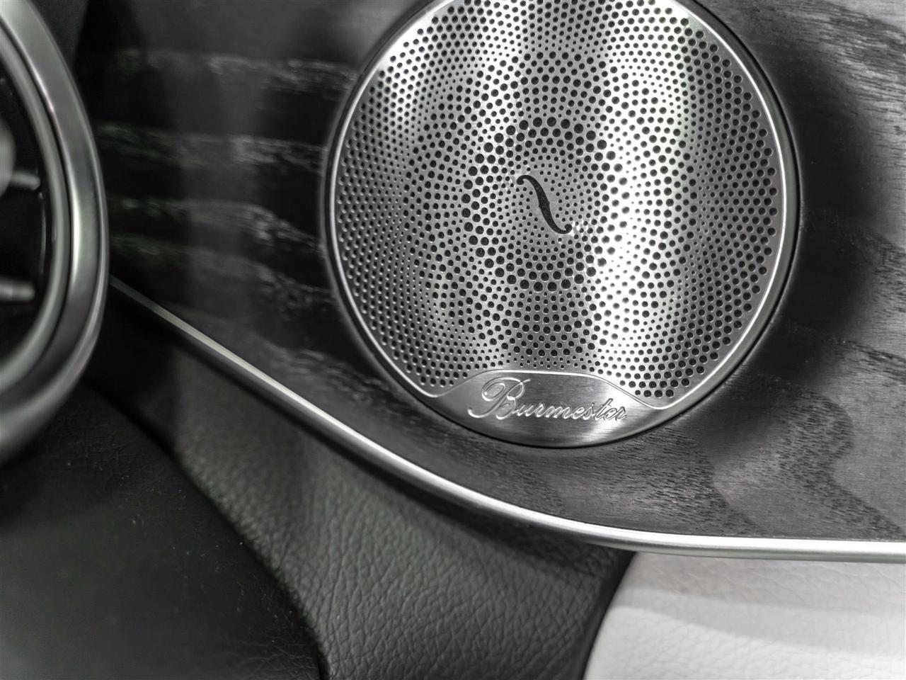 2016 Mercedes-Benz C 300 C 300|AMG Night Package|Burmester Sound|360 Camera|Accident Free Photo