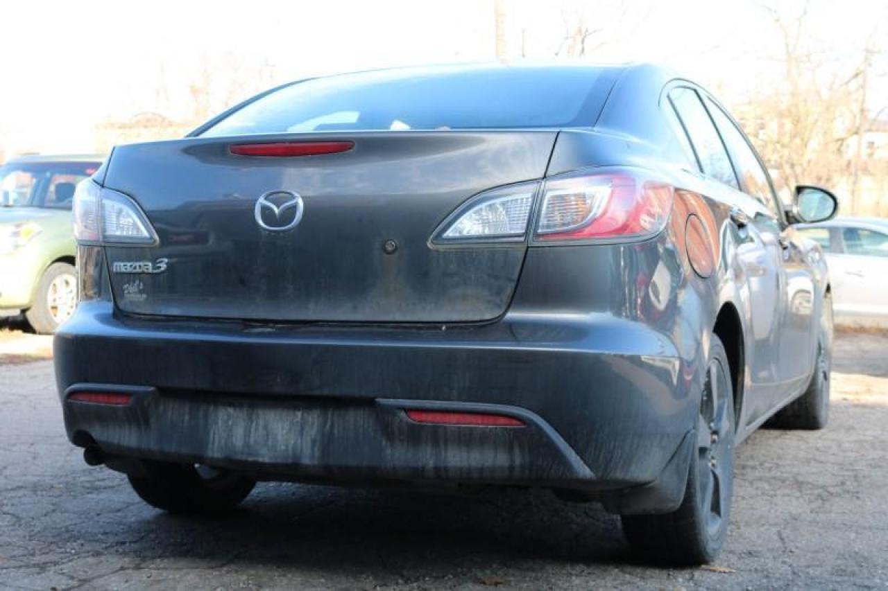 2010 Mazda MAZDA3 I Sport Photo4