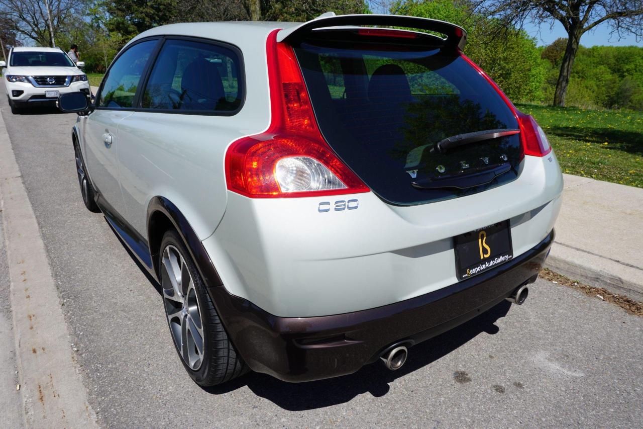 2009 Volvo C30 RARE R-DESIGN/ MANUAL / 1 OWNER / NO ACCIDENTS Photo2