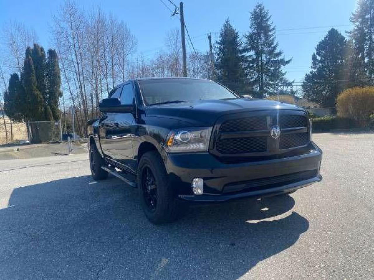 2017 RAM 1500 SPORT - Photo #2