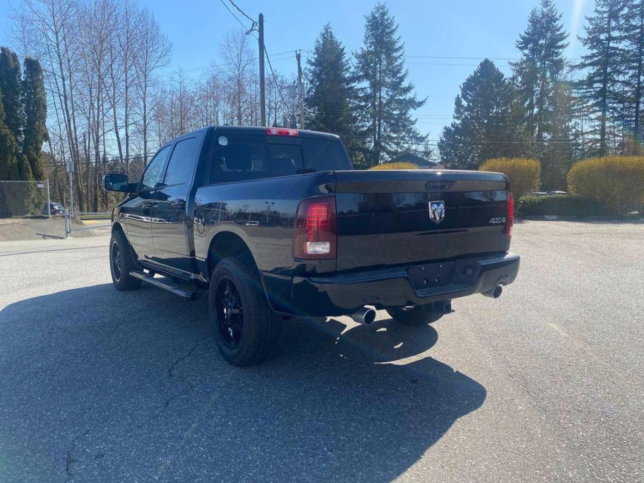 2017 RAM 1500 SPORT - Photo #5