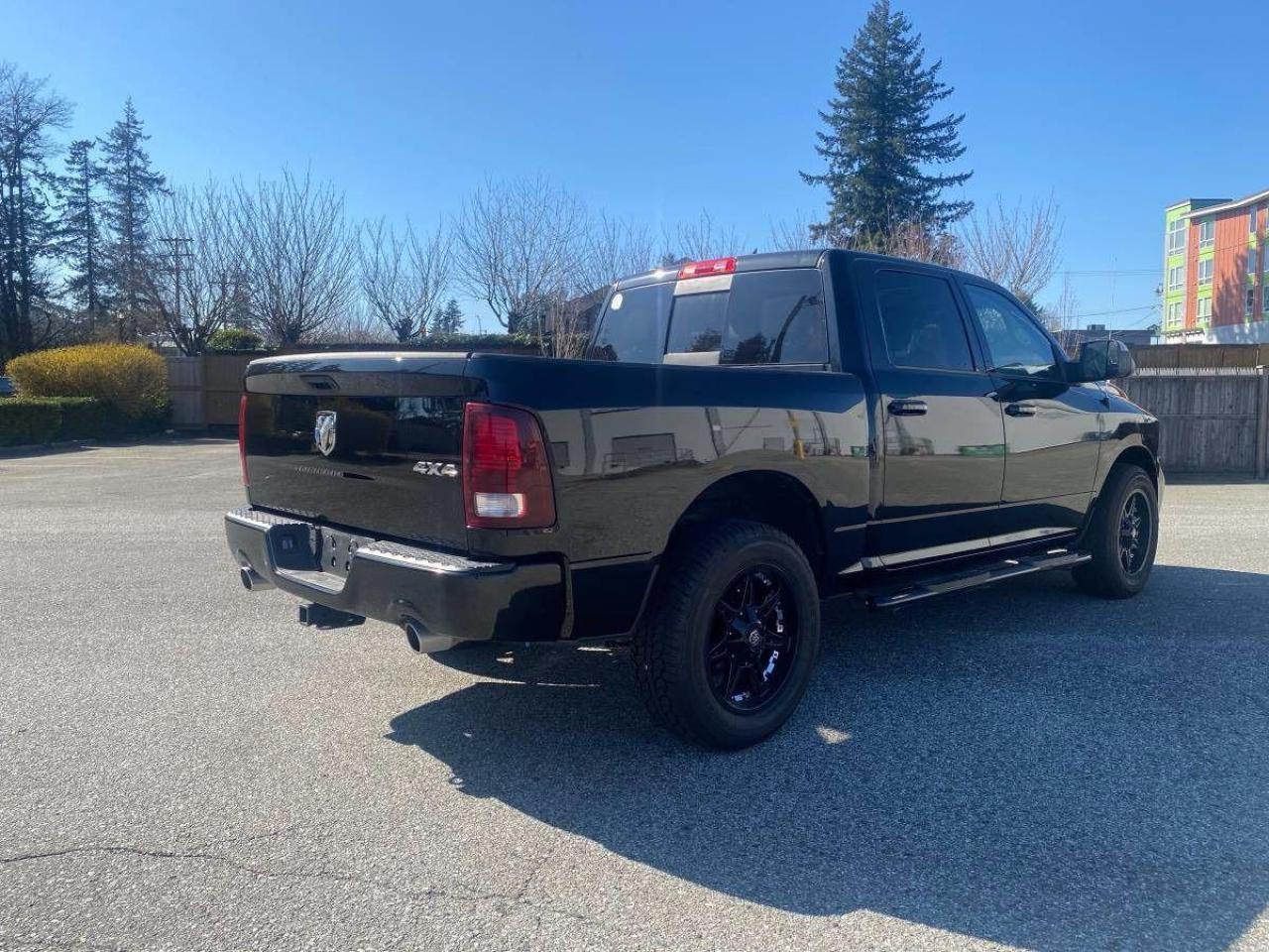 2017 RAM 1500 SPORT - Photo #6