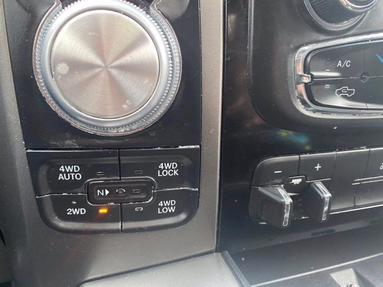 2017 RAM 1500 SPORT - Photo #17