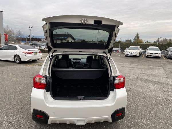 2015 Subaru XV Crosstrek 2.0i w/Touring Pkg - Photo #11