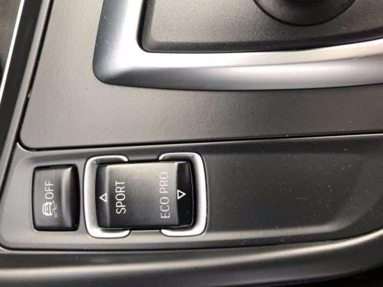 2013 BMW 328xi 328i xDrive - Photo #8