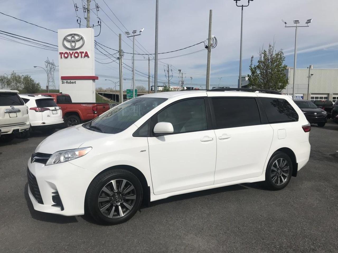 2018 toyota sienna le awd passenger van