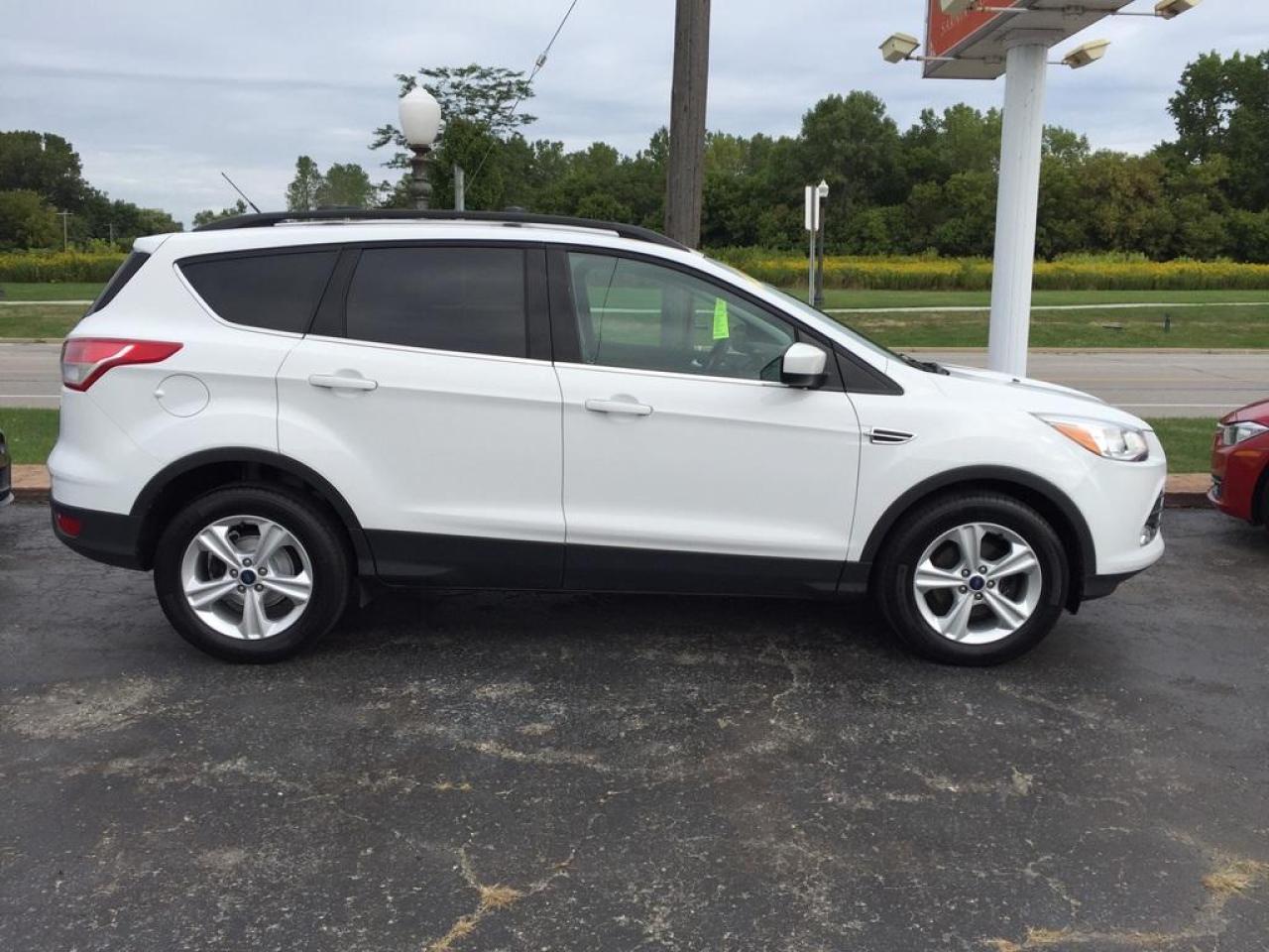 2016 Ford Escape SE Photo3