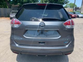 2015 Nissan Rogue SV. PANO ROOF, REVERSE CAMERA - Photo #6