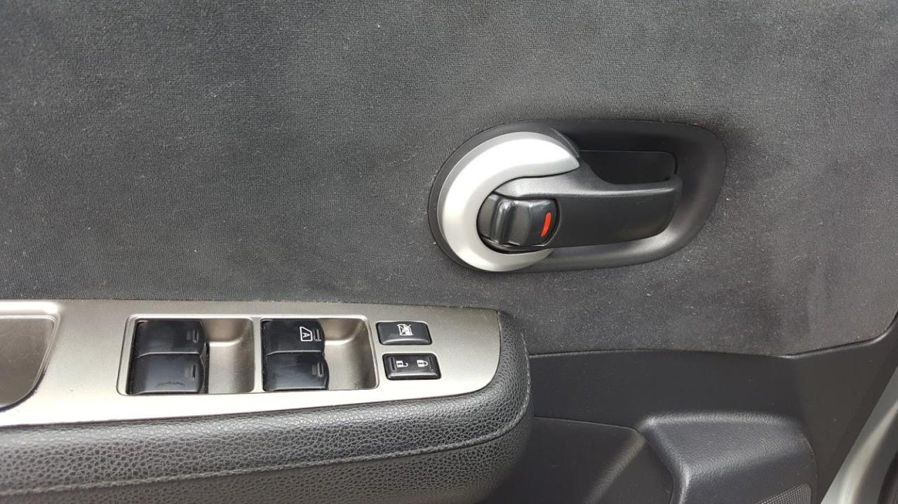 2011 Nissan Versa / Certified / Excellent Condition  / Warranty Photo