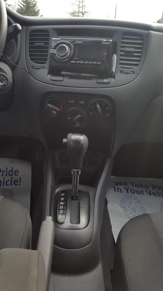 2010 Kia Rio Rio 5 / Certified / Warranty Photo