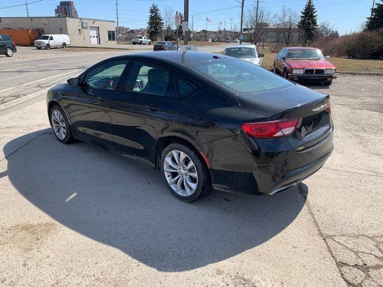 2015 Chrysler 200 S Model,Certified,Low km’s,A/C cold,Beautiful Ride Photo