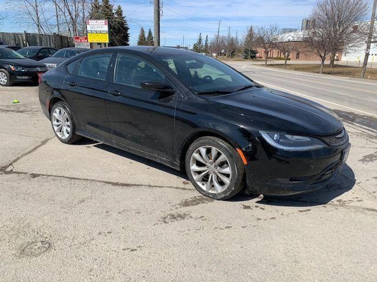 2015 Chrysler 200 S Model,Certified,Low km’s,A/C cold,Beautiful Ride Photo