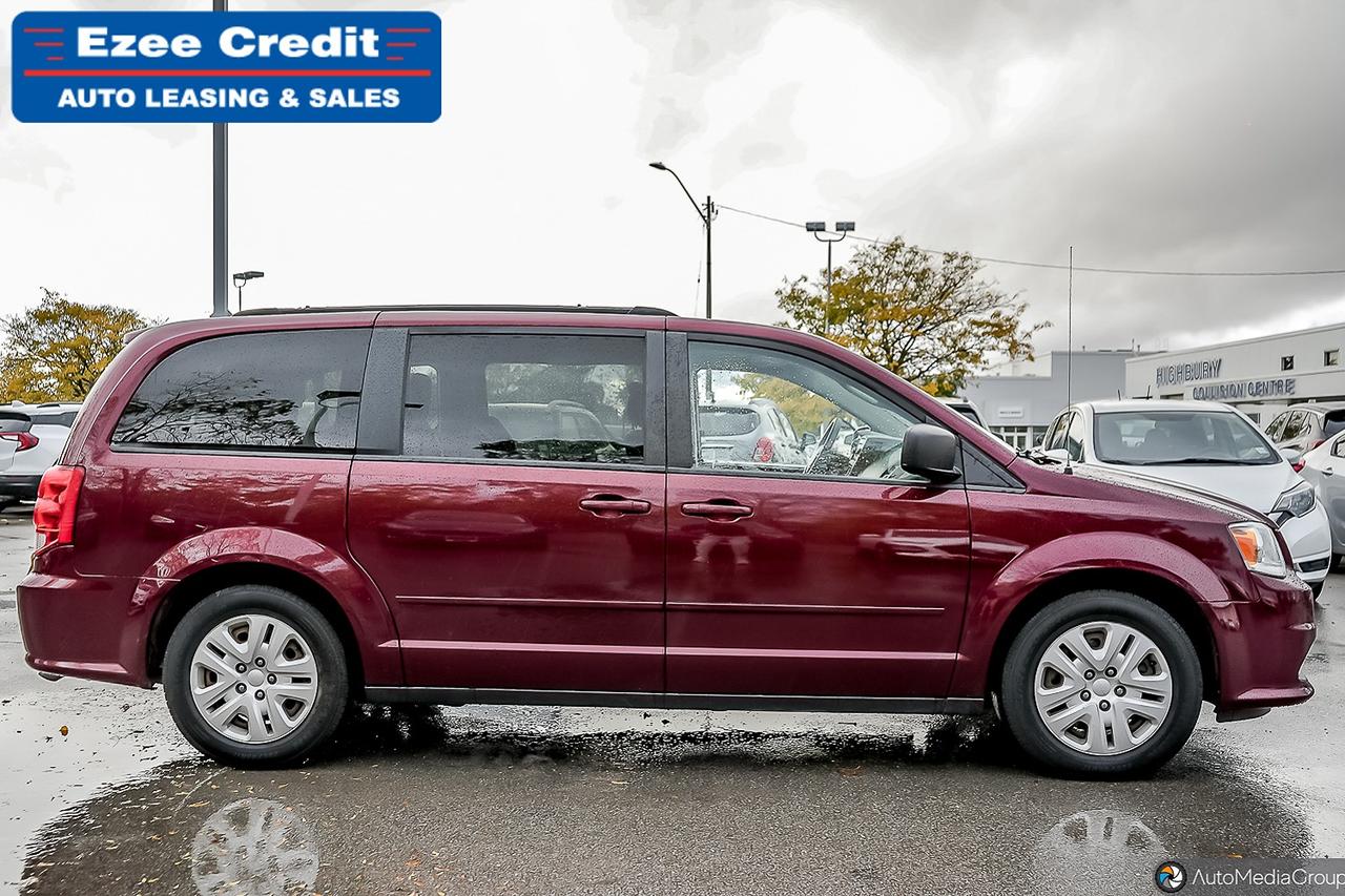 2017 Dodge Grand Caravan SXT Photo