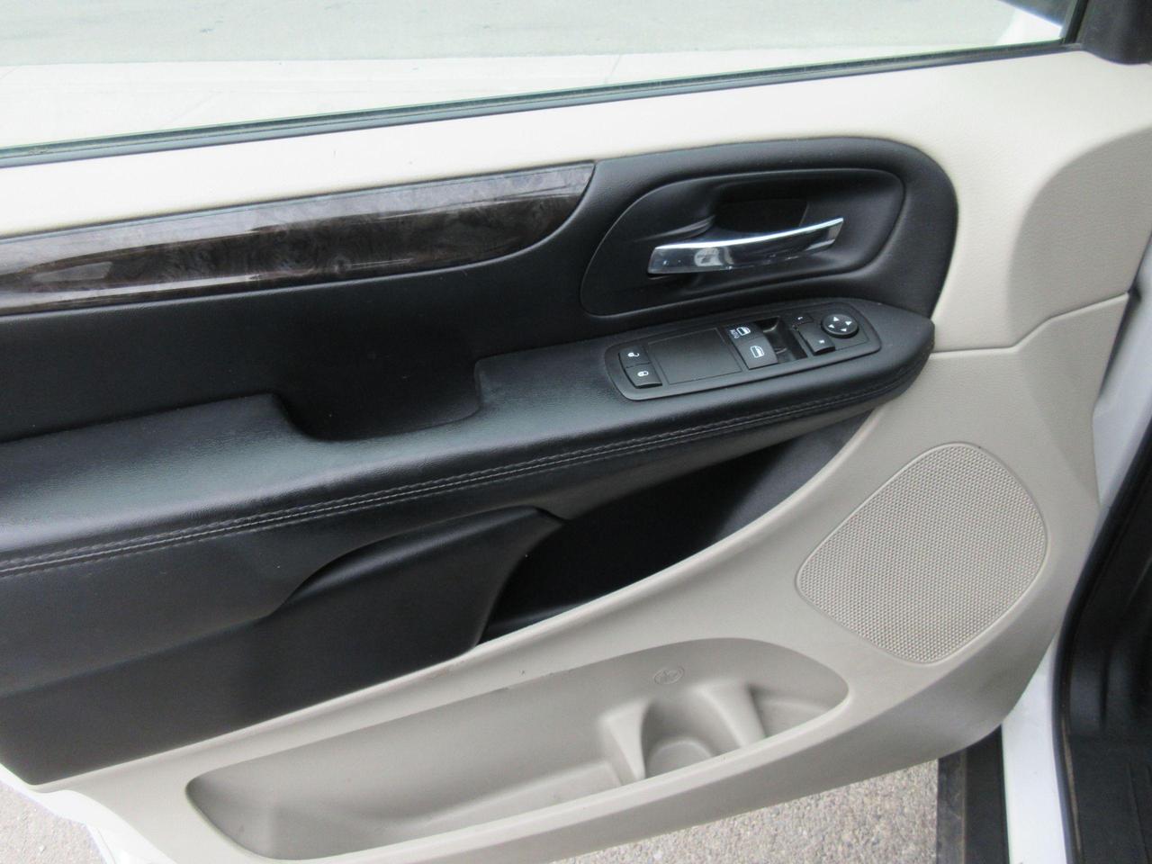 2015 RAM Cargo Van  Photo