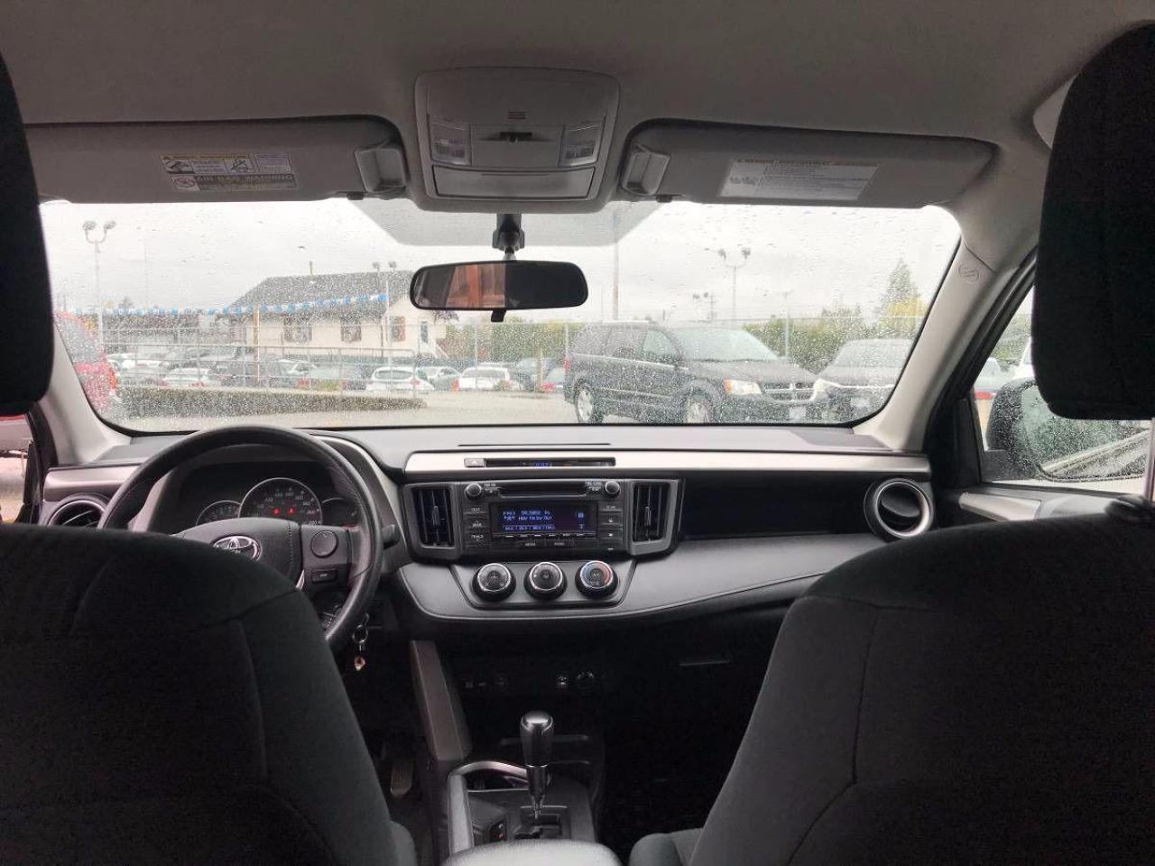2016 Toyota RAV4 LE - Photo #12