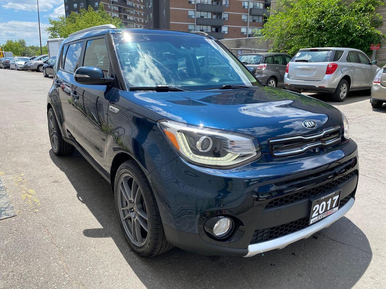 2017 Kia Soul Top of the line EX Tech! Low Milage! No Accidents! Photo