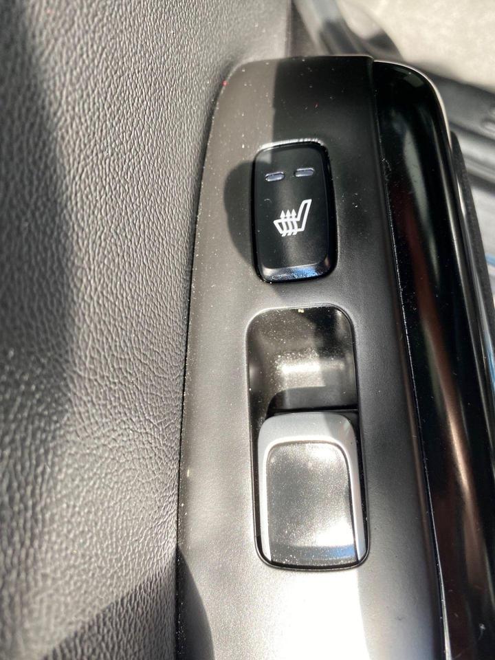2017 Kia Soul Top of the line EX Tech! Low Milage! No Accidents! - Photo #18