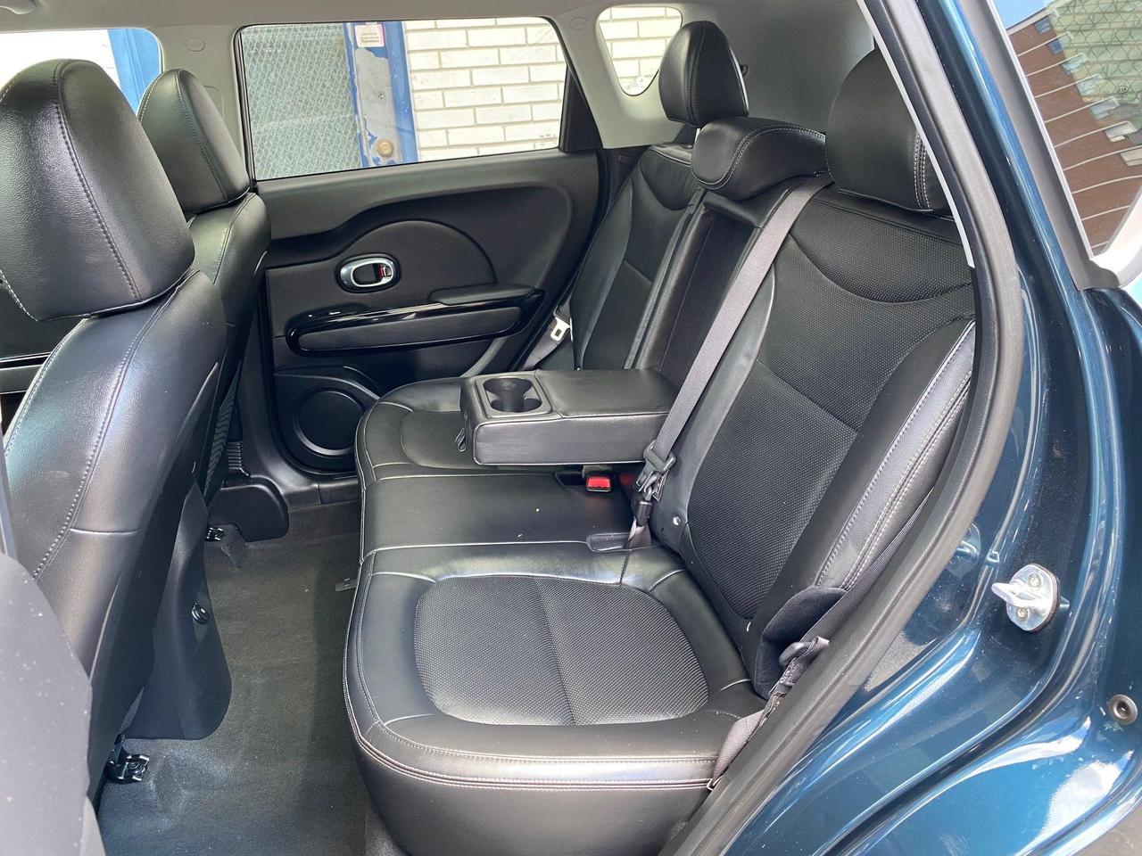 2017 Kia Soul Top of the line EX Tech! Low Milage! No Accidents! - Photo #19