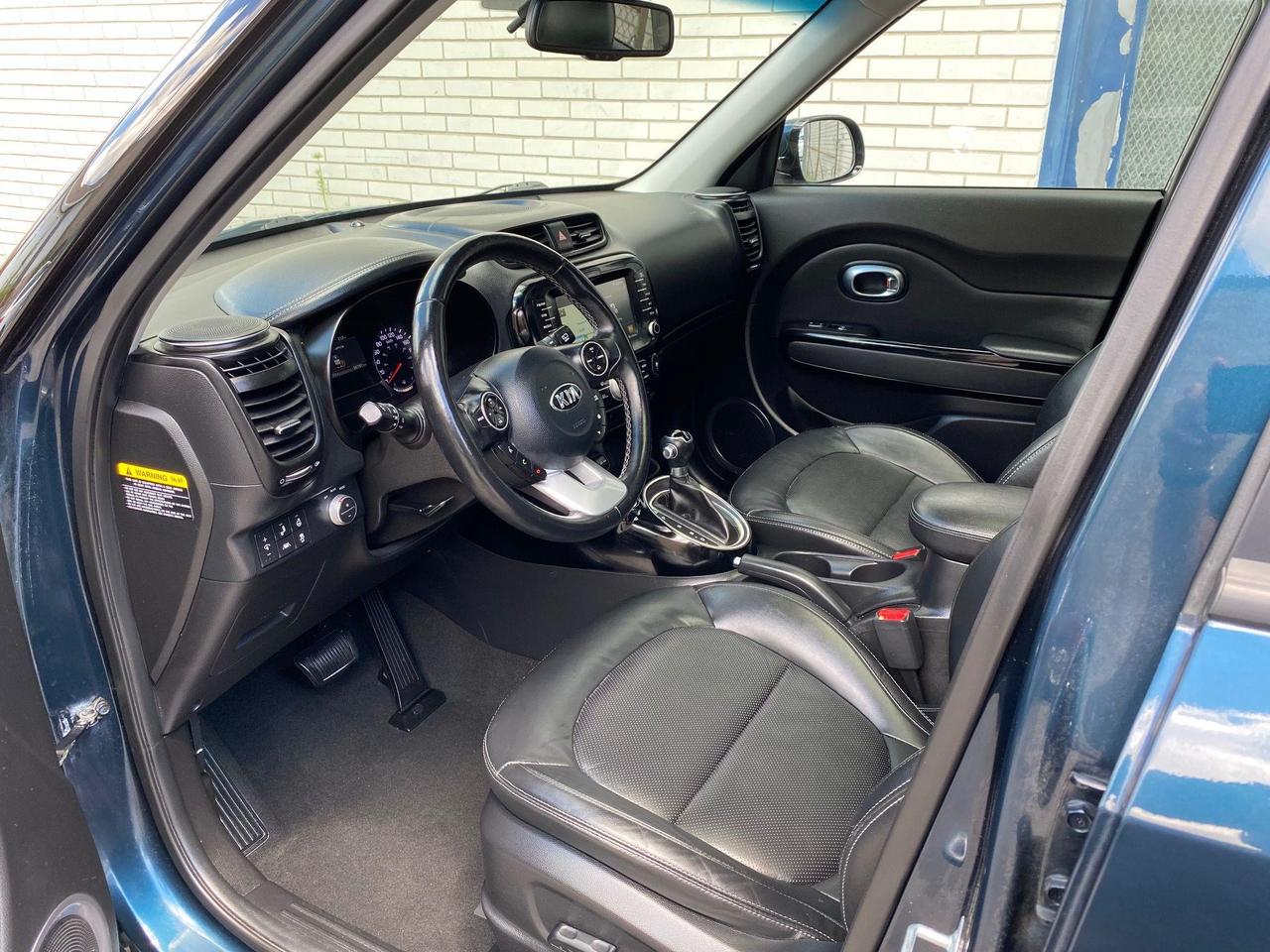 2017 Kia Soul Top of the line EX Tech! Low Milage! No Accidents! Photo