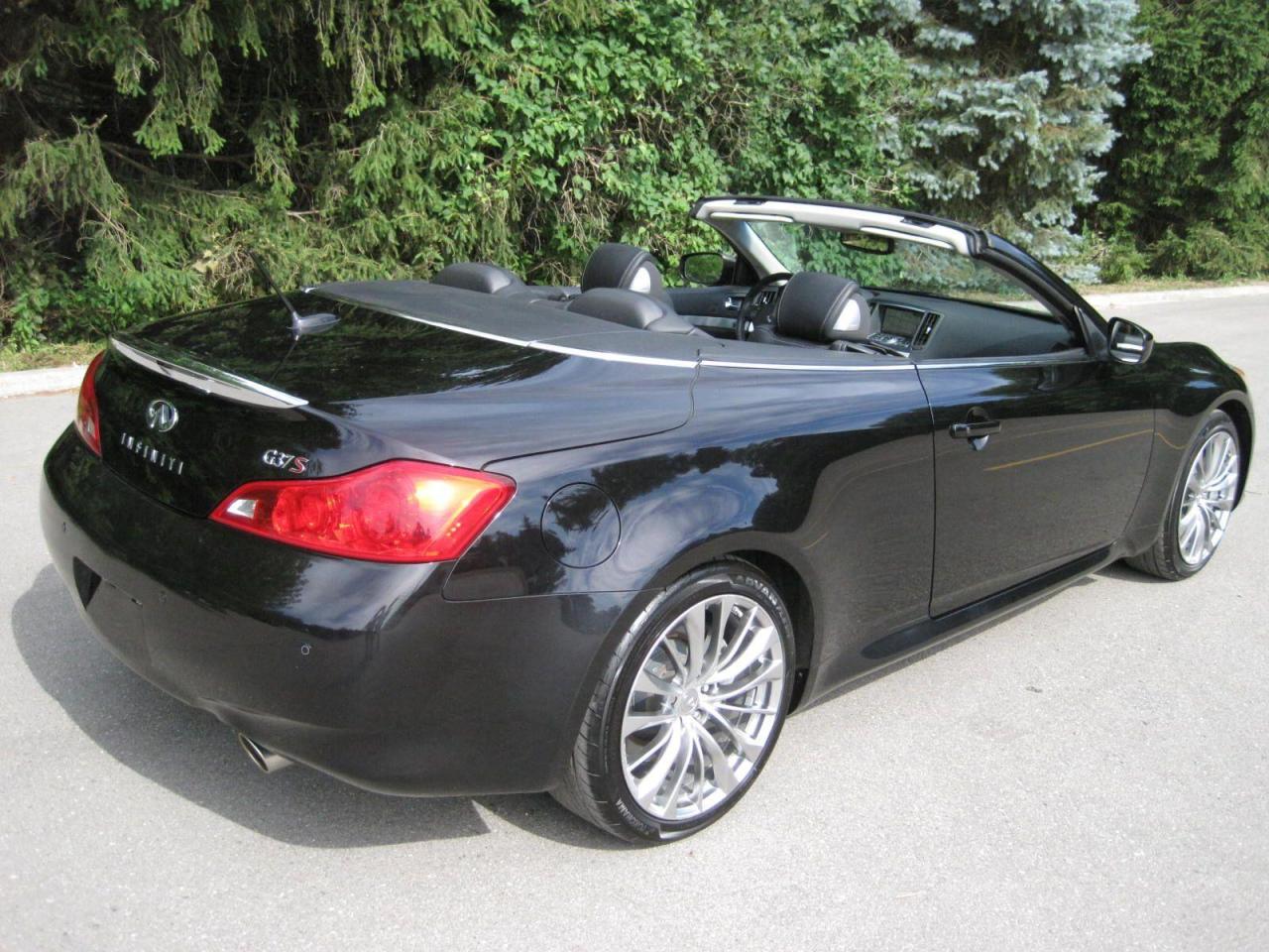 2013 Infiniti G37 Sport Convertible - Photo #3