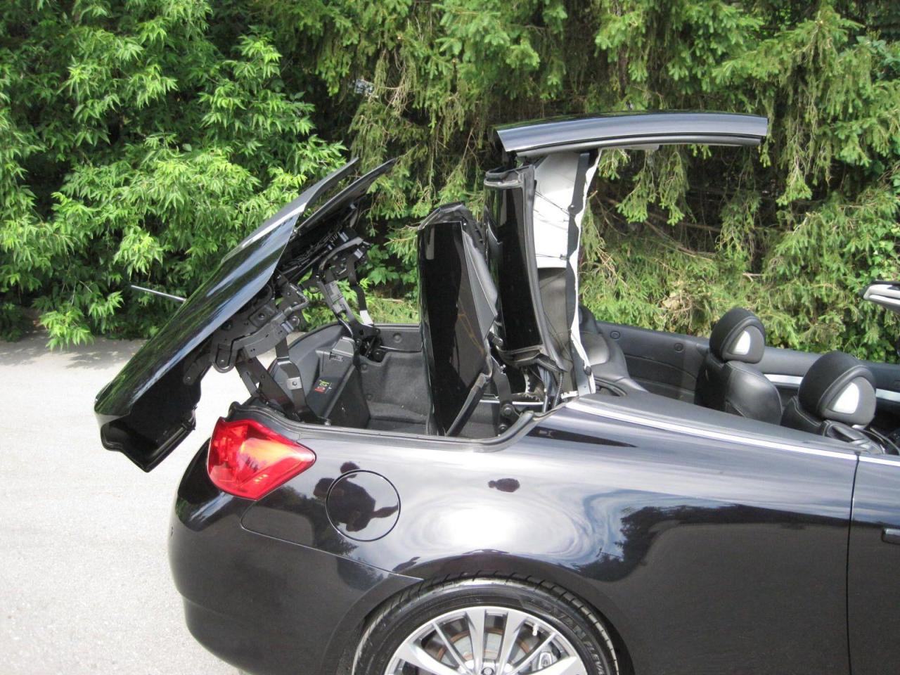 2013 Infiniti G37 Sport Convertible - Photo #15