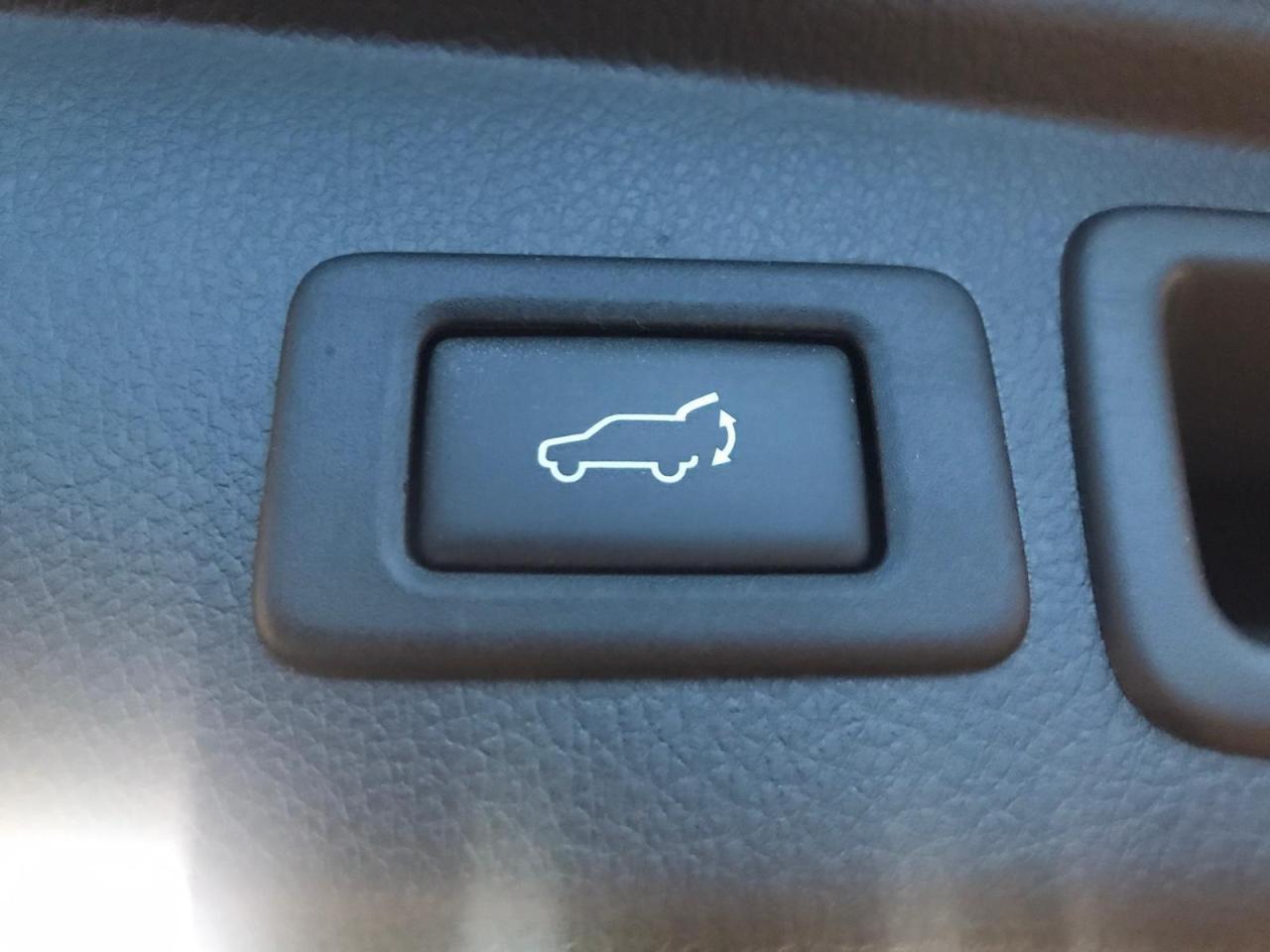 2015 Subaru Forester XT 2.0 LIMITED-ONLY 70K KMS! SNR. OWNER-NO CLAIMS! - Photo #13