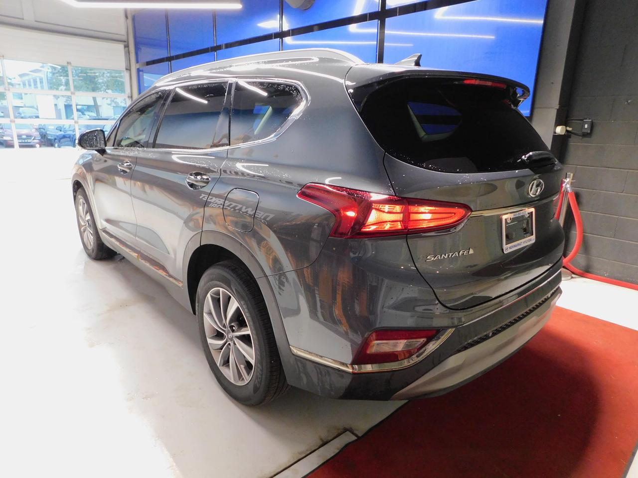 2020 Hyundai Santa Fe Luxury Photo