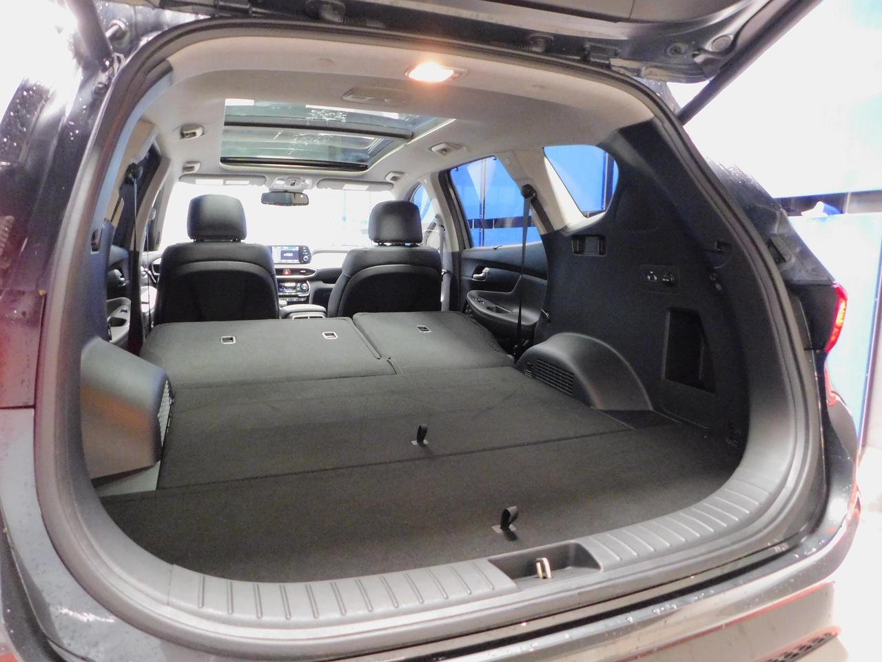 2020 Hyundai Santa Fe Luxury Photo
