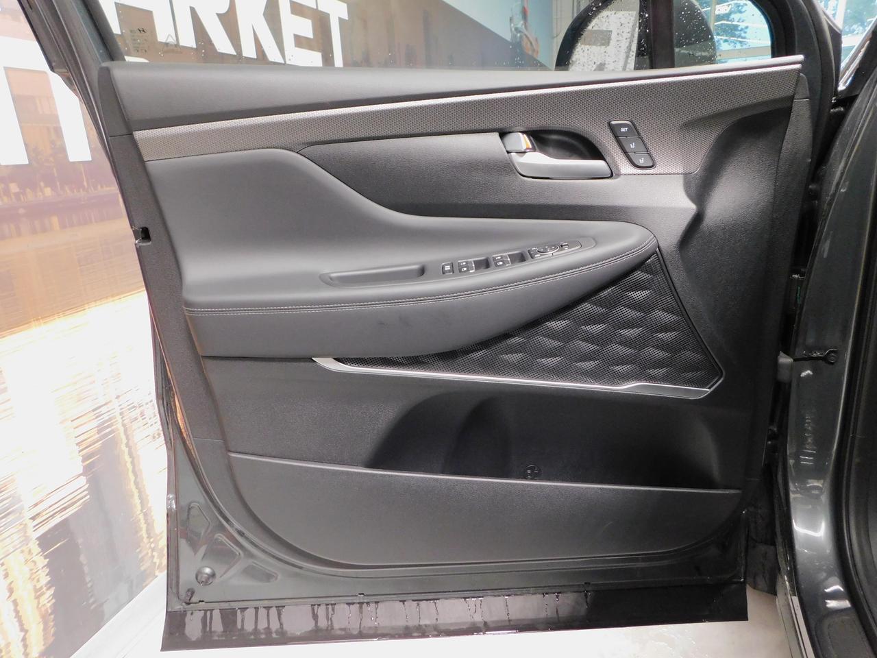 2020 Hyundai Santa Fe Luxury Photo