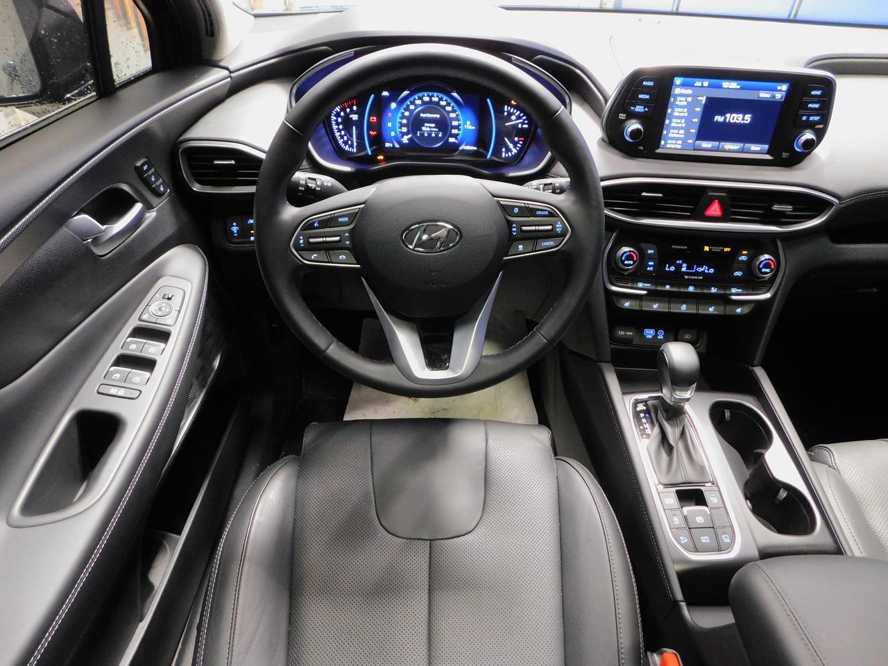 2020 Hyundai Santa Fe Luxury Photo