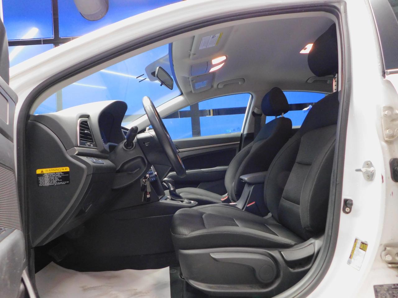 2017 Hyundai Elantra GL Photo