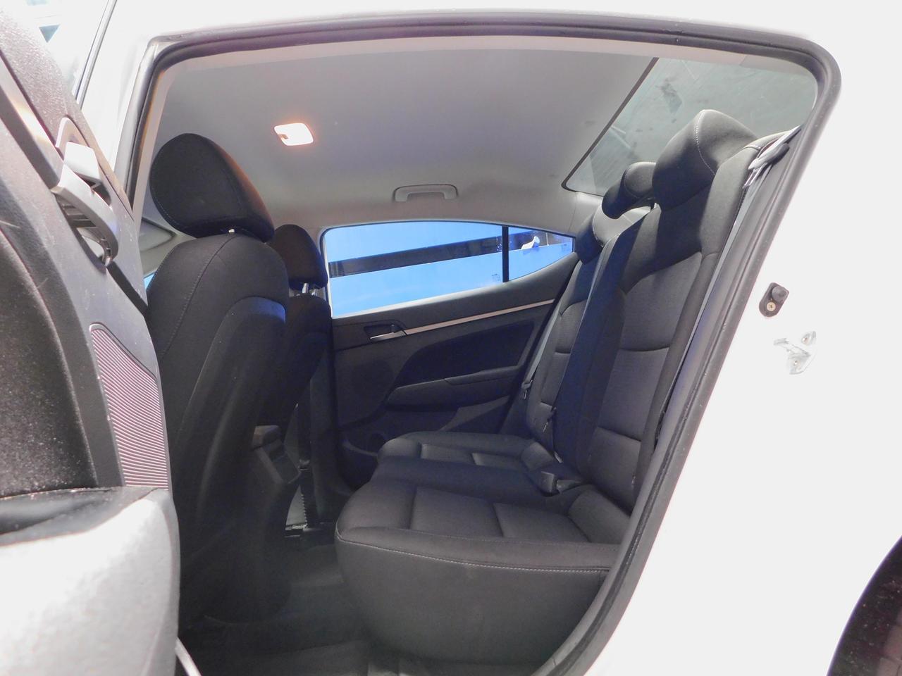 2017 Hyundai Elantra GL Photo