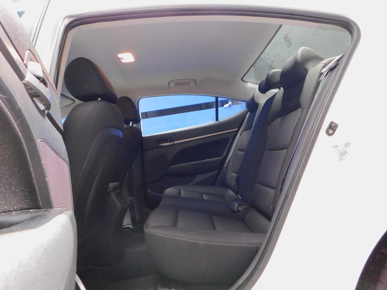 2017 Hyundai Elantra GL Photo