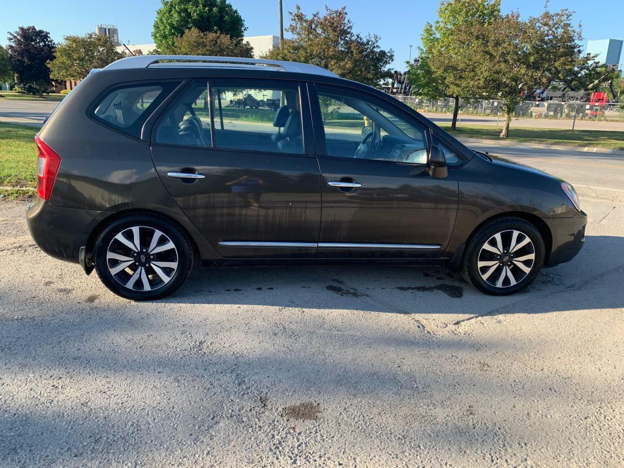 2011 Kia Rondo EX w/3rd Row,7pass,CERTIFIED,A/C,LOW KM’s Photo