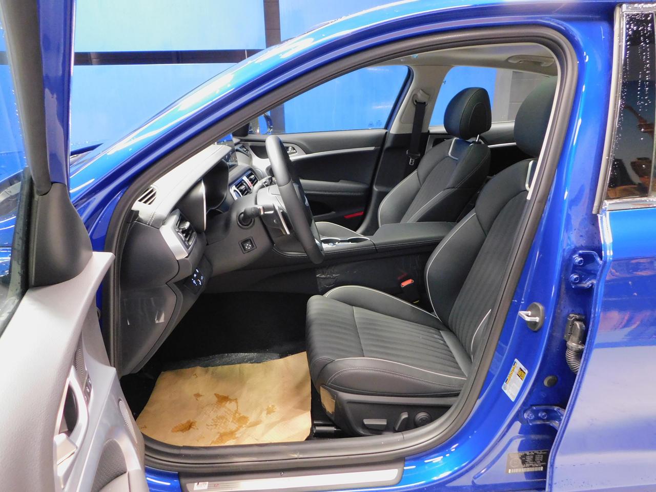 2020 Genesis G70 2.0T Elite Photo