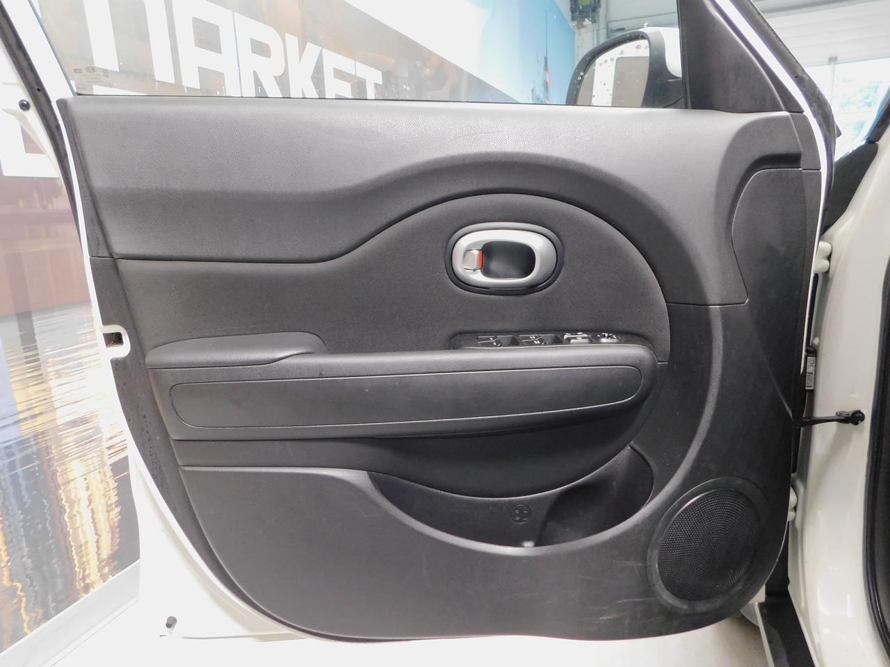 2015 Kia Soul LX Photo